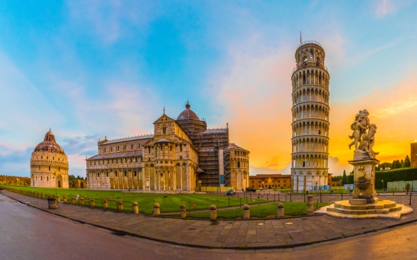 Pisa and Lucca  - private day tour from Florence