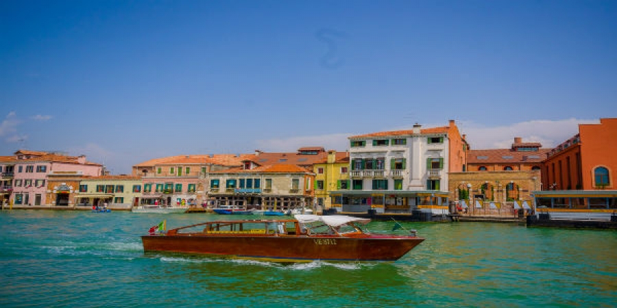 Best of Venice with St. Mark&#039;s Square &amp; Water Taxi Boat Ride - semi-private tour